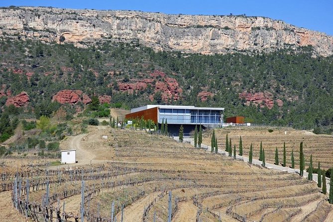 Poblet & Priorat Monastery - Small Group and Hotel Pick up From Barcelona - Key Points