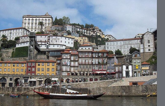 Porto Boat Tour Enjoy This Tour by the River With Wine and Snacks - Key Points