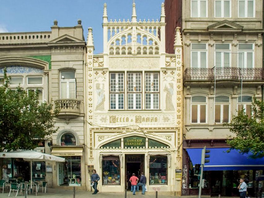 Porto: Historic E-Bike Tour With a Guide - Key Points