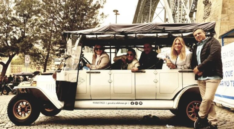 Porto: Private City Tour of Oldtown in a Ford T Electric Vehicle