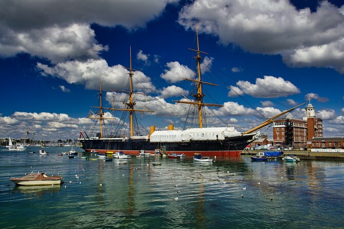 Portsmouth Tour App, Hidden Gems Game and Big Britain Quiz (1 Day Pass) UK - Key Points