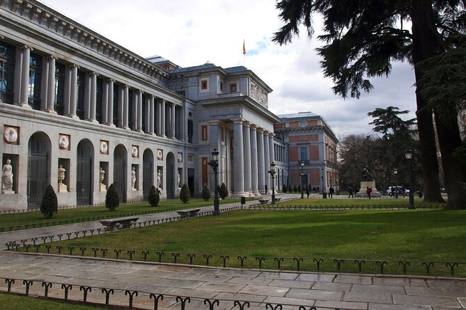 Prado Museum Guided Tour With Preferential Access - Tour Duration