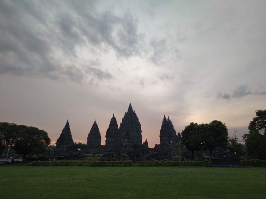 Prambanan Sunsite and Ramayana Ballet Performance - Key Points