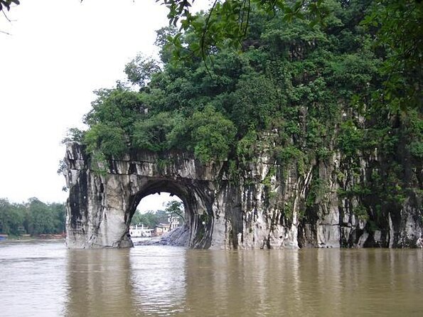 Private 1-Day Guilin Tour Including Elephant Trunk Hill And Reed Flute Cave - Key Points