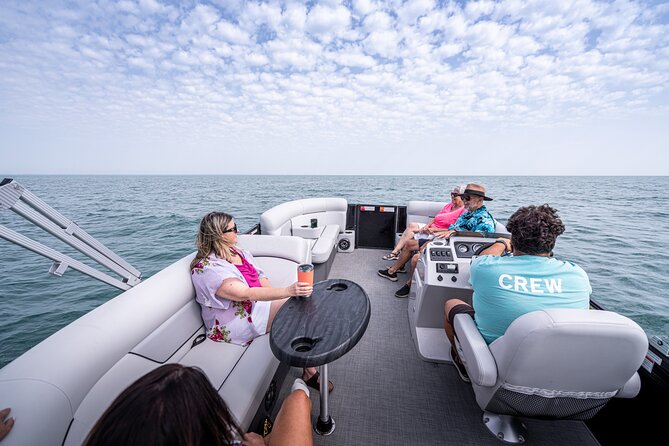 Private 2-hour Sunset Cruise on Lake St Clair and Detroit River - Key Points