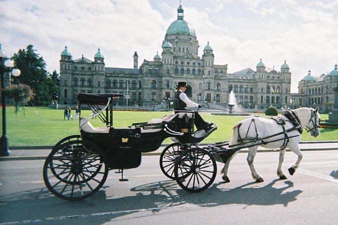 Private 75-Minute Horse & Carriage History Tour of Victoria - Key Points