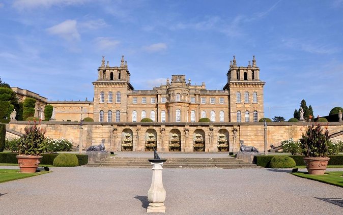 Private Blenheim Palace, the Birthplace of Winston Churchill, Tour From London. - Key Points