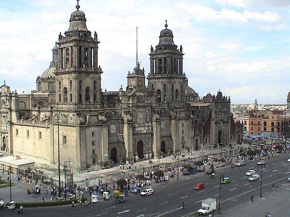 Private City Tour Downtown Mexico City - Key Points