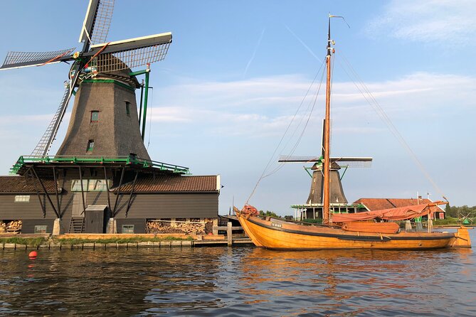 Private Cycling and Sailing Activity Through the Zaan Region - Key Points