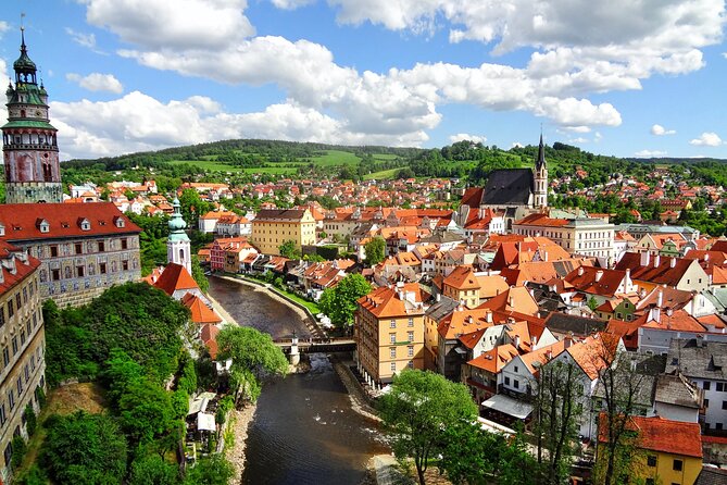 Private Day Trip From Vilshofen To Cesky Krumlov, Local Driver - Key Points