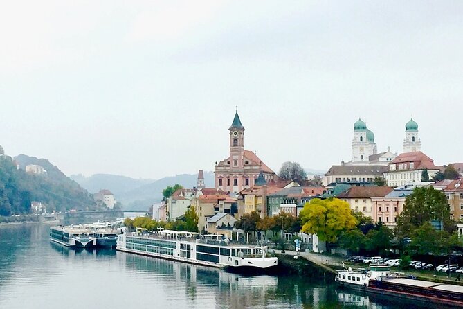 Private Day Trip to Cesky Krumlov From Passau; Includes 1,5 Hour Guided Tour - Key Points