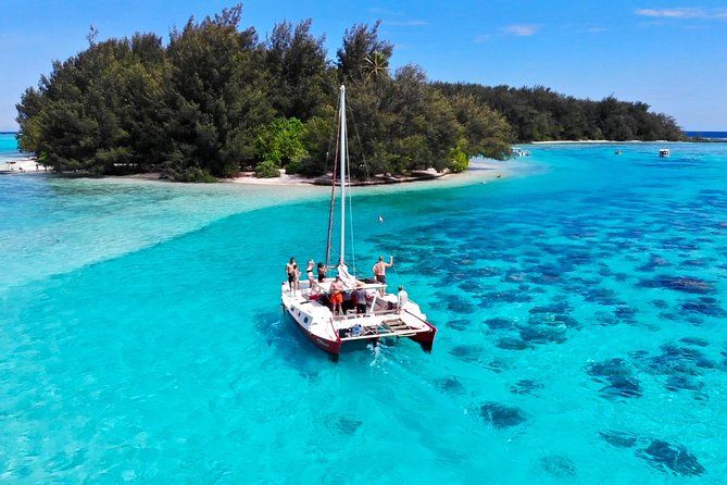 PRIVATE Full Day Tour : Moorea Snorkeling & Sailing on a Catamaran Named Taboo - Key Points