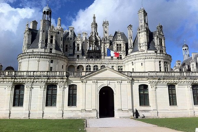 Private Full Day Tour to Loire Valley From Paris With Hotel Pick up - Pricing Information