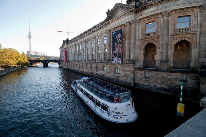 Private Half-Day Sightseeing Tour in Berlin - Key Points