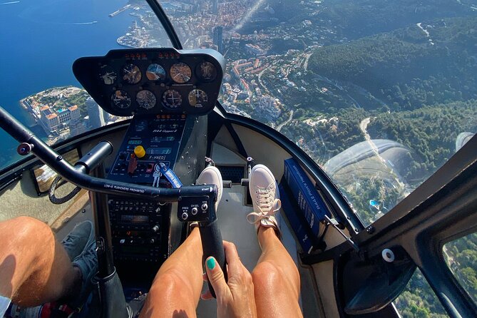 Private Helicopter Initiation Flight In The Bay of Cannes - Key Points