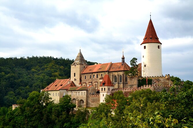 Private Krivoklat Castle Tour From Prague With Bohemia Glass Factory and Lunch - Key Points