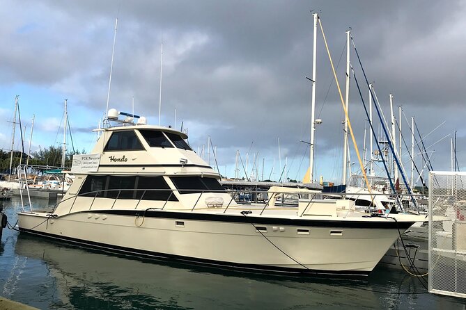 Private Luxury Cruise on a 60 Ft Yacht in Honolulu - Key Points