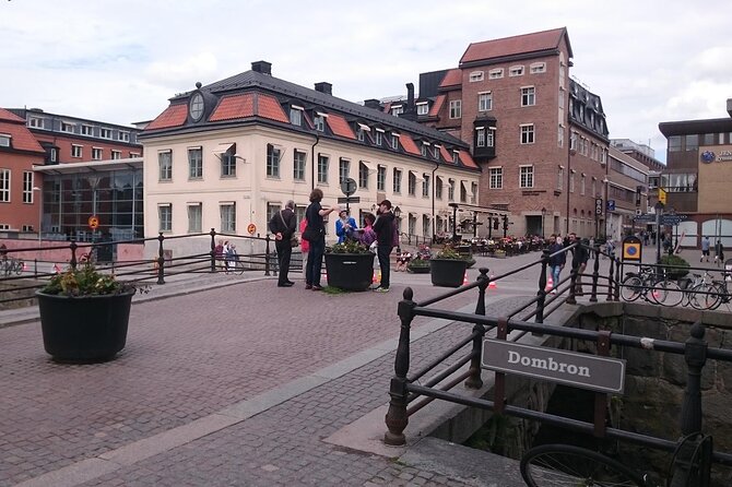 Private Medieval Horror and Dark Folklore Walk Uppsala - Tour Duration and Guide Information