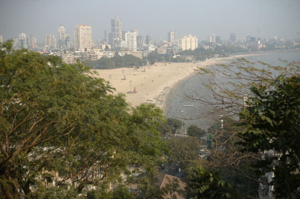 Private Mumbai Sightseeing Tour by Car - Key Points