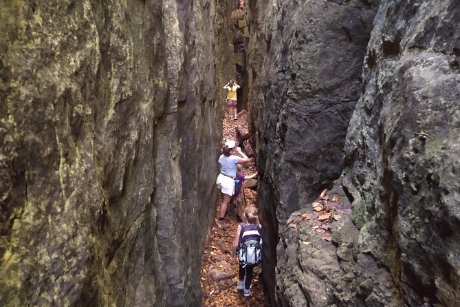 Private Nottawasaga Bluffs Caves Hike (Creemore/Collingwood/Blue) - Key Points