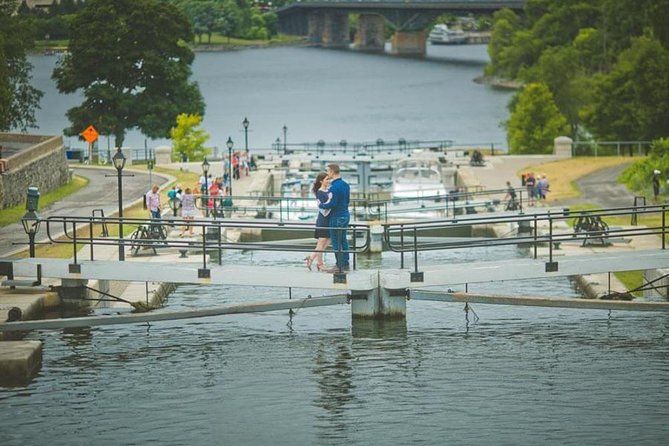 Private Photo Session With a Local Photographer in Ottawa