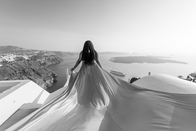 Private Professional Flying Dress Photo Shoot Santorini - Key Points
