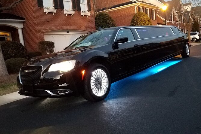 Private Roundtrip Transfer: To Las Vegas by Luxury Limo - Key Points