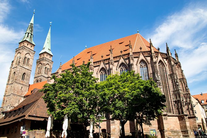 Private Scenic Transfer From Munich to Nuremberg With 4h of Sightseeing - Key Points