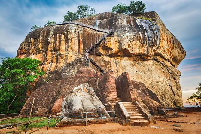 Private Sigiriya, Dambulla and Village Day Trip From Colombo - Key Points