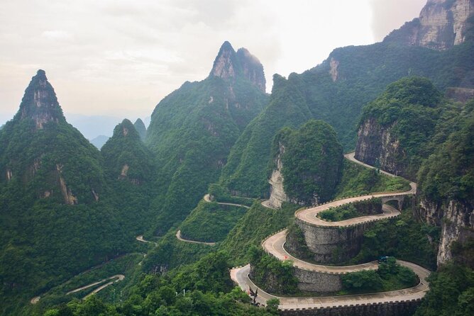 Private Tour of Tianmen Mountain Sky Walk And Glass Bridge - Key Points
