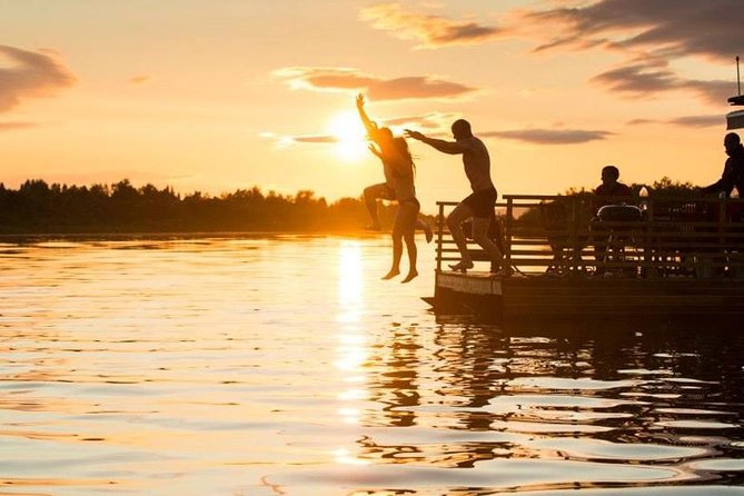 Private Traditional Lakeside Sauna With Midnight Sun - Overview of Private Lakeside Sauna Experience