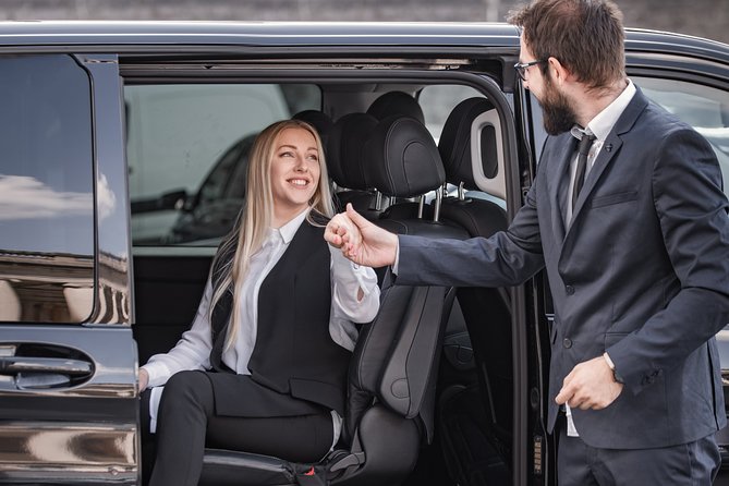 Private Transfer From BRU Airport to BRUssels City With Mercedes V Class 7 Pax - Key Points