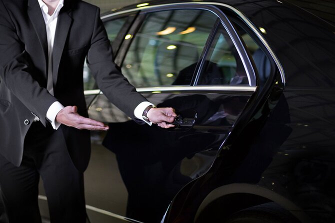 Private Transfer From Paris to Charles De Gaule Airport for 1-3 Persons - Key Points