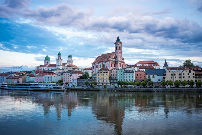 Private Transfer From Prague to Passau With 2 Hours of Sightseeing, Local Driver - Key Points