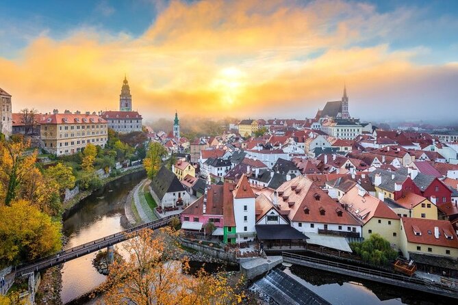 Private Transfer From Prague to Vienna With Stop in Cesky Krumlov - Key Points