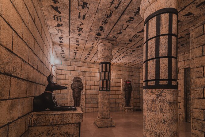 Private Tutankhamuns Tomb Live Escape Room in Berlin - Key Points