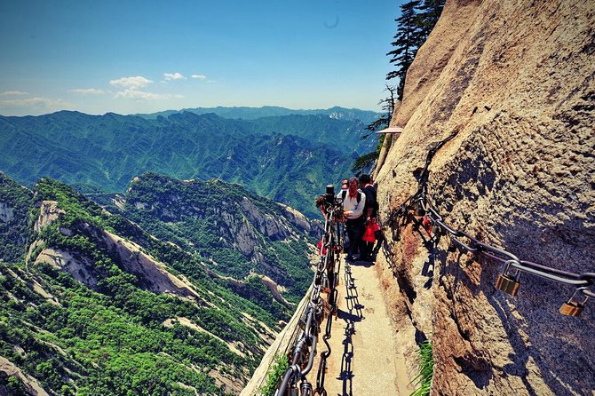 Private Xian Mt Huashan Adventure Tour: Explore in Your Own Way - Key Points