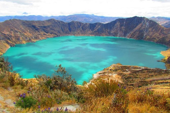 Quilotoa Lagoon and Indian Markets in One Day From Quito - Key Points