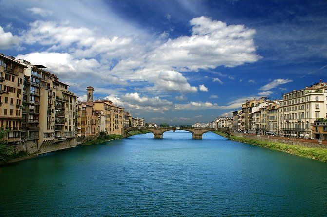 Rafting on the Arno River in Florence Under the Arches of Pontevecchio - Key Points