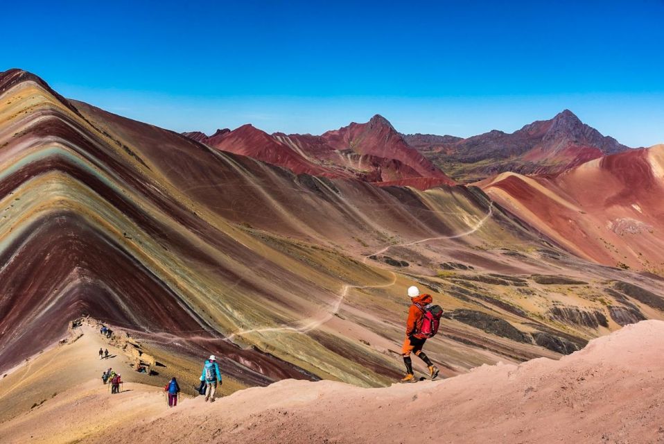 Rainbow Mountain Adventure - Trekking Private - Key Points