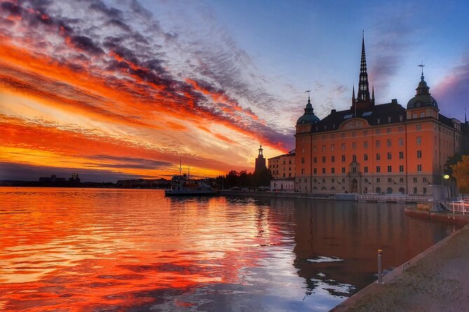 Riddarholmen - Among Gray Friars and St Claires Nuns - Key Points