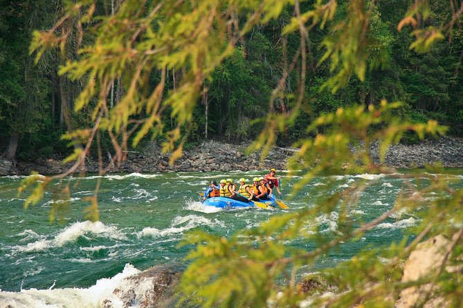 Riverside Rafting on Clearwater River in Wells Gray Park - Key Points