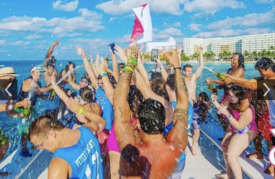 Rockstar Boat Party Cancun - Booze Cruise Cancun (18) - Key Points