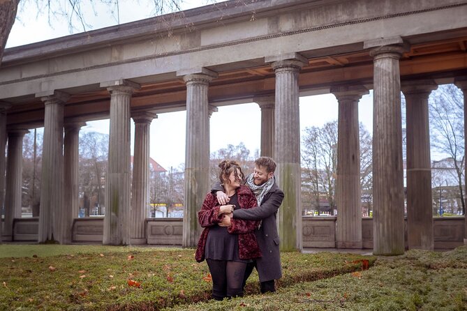 Romantic Couple Photoshoot in the Heart of Berlin - Key Points