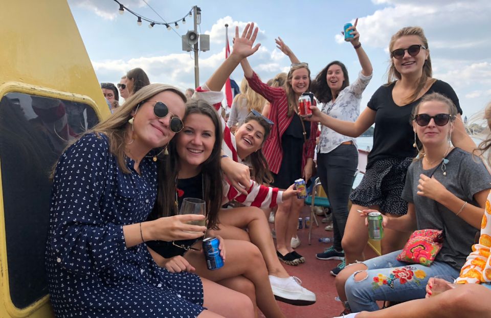 Rotterdam: Pub Cruise With Drinks and Snacks - Key Points