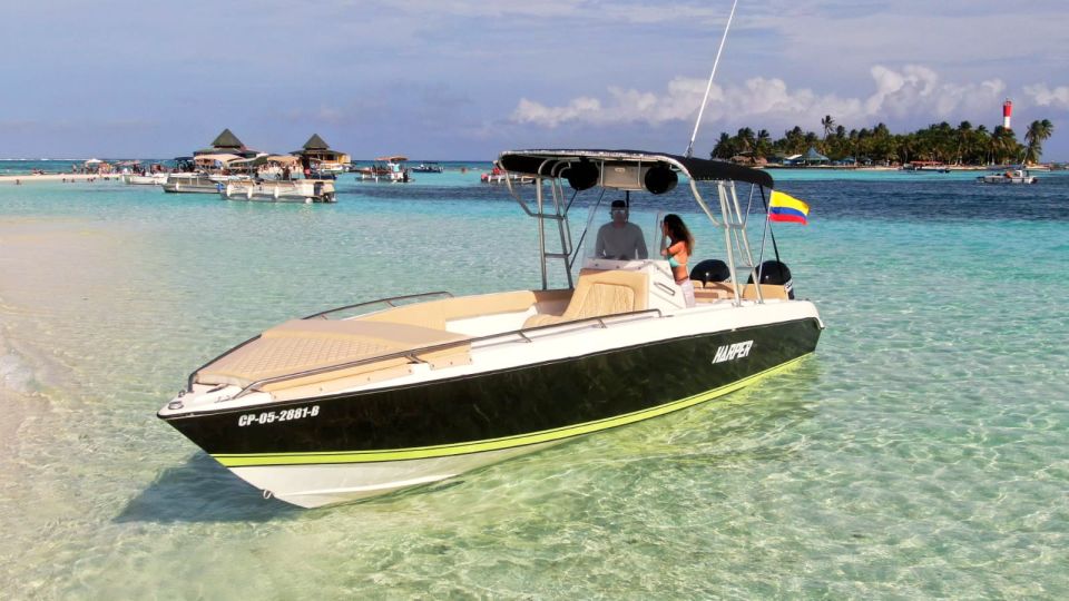 San Andres: Private San Andres Bay Tour by Luxury Speedboat - Key Points