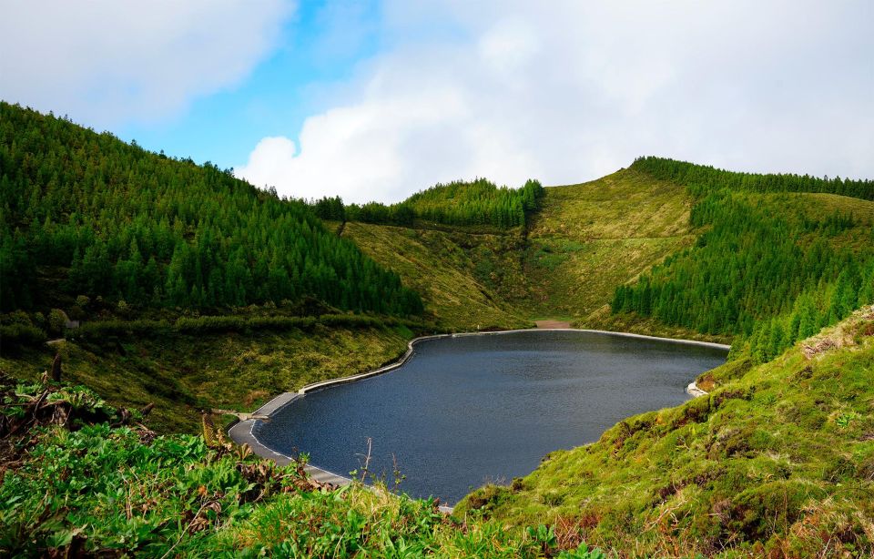 São Miguel: Sete Cidades and Crater Lakes Hike - Key Points