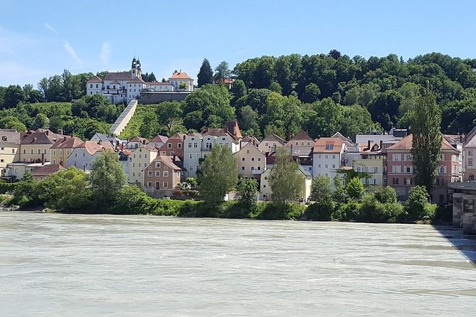 Scenic Private Transfer From Passau to Prague in a Sanitized Car - Key Points