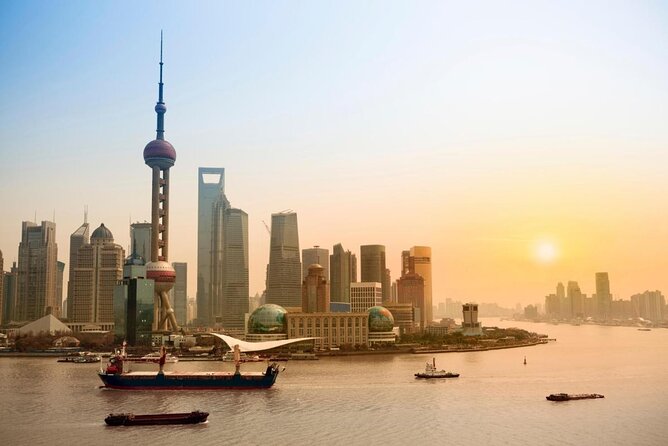 See the Modern City Shanghai World Financial Center and Cruise on Huangpu River - Key Points