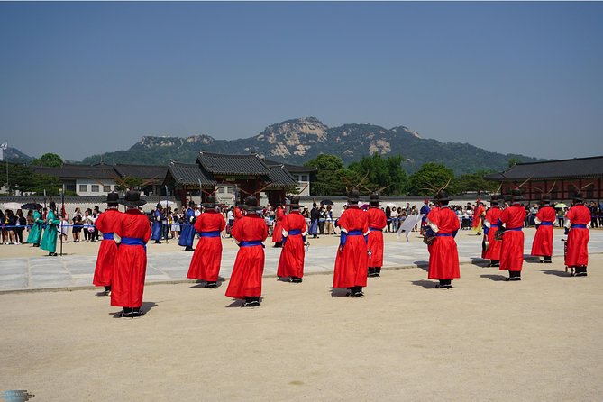 Seoul City Private Full-Day Tour Including Lunch - Key Points